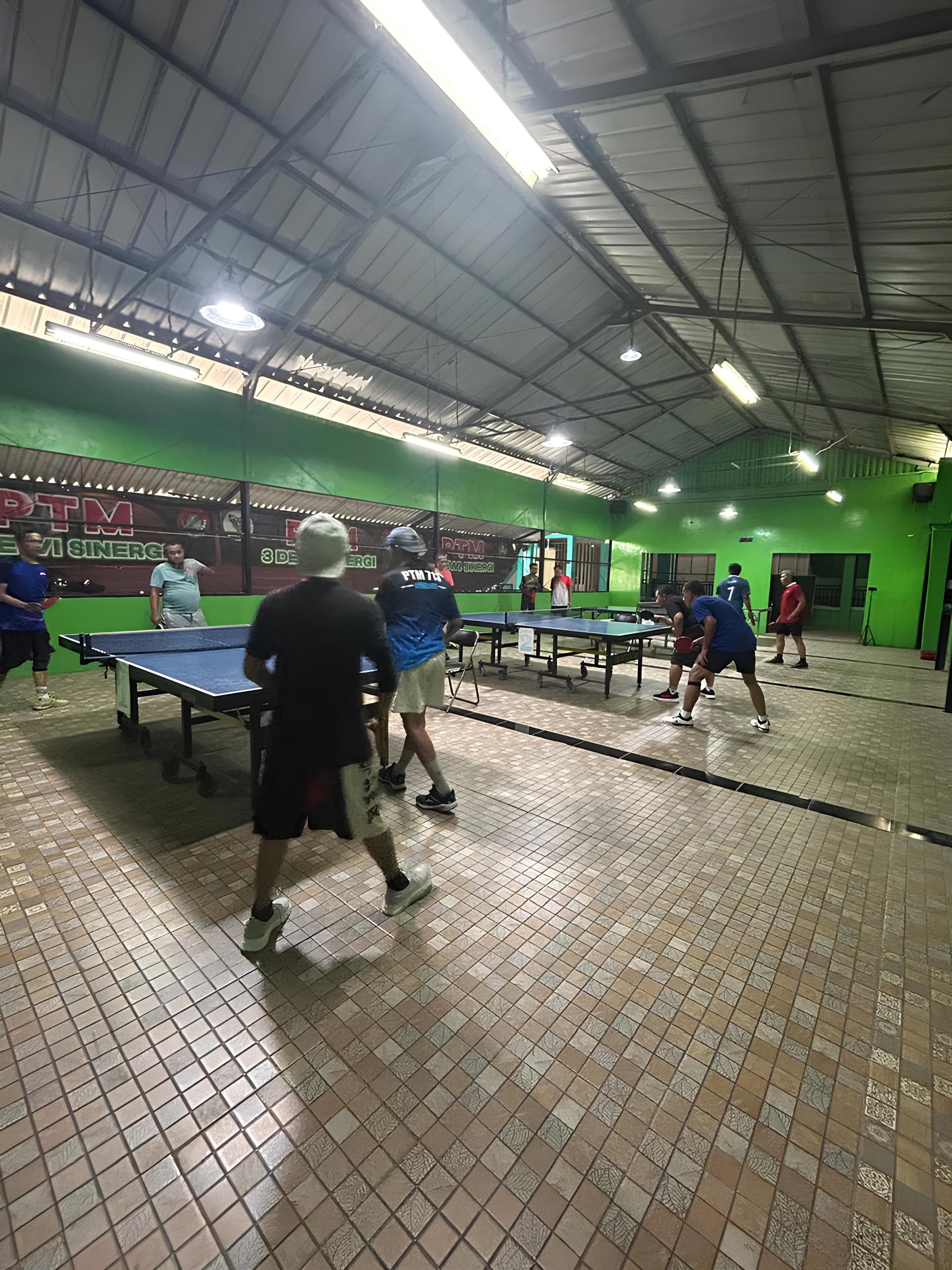 Komunitas Tenis Meja - Foto Member Latihan